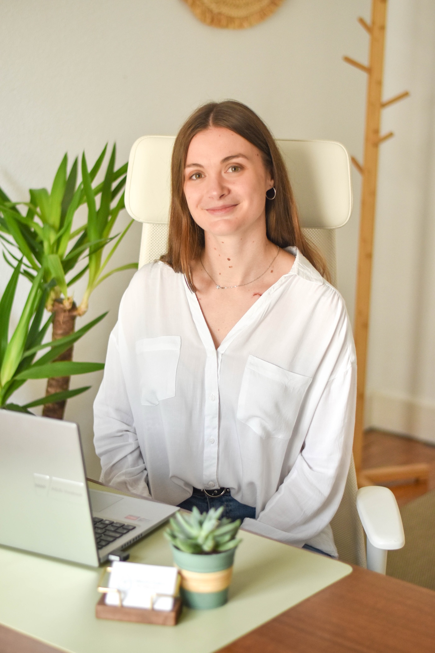 Carlota Tejido, dietista-nutricionista colegiada, en su consulta de Santander